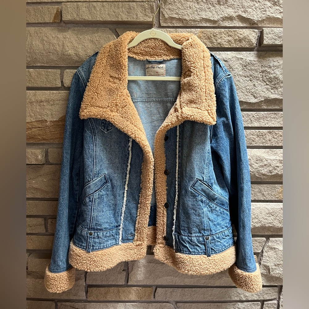 Free People We The Free Rylee Cozy Moto Jacket Denim Shearling Blue Tan XL - Picture 3 of 15